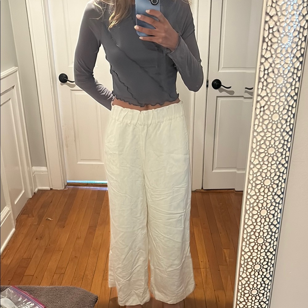 Ann Taylor Cream Wide-Leg Pants Don’t fit me!